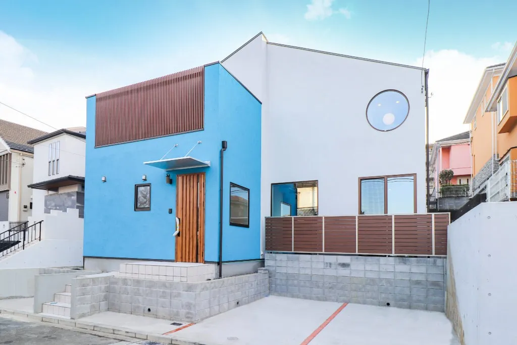 猫と暮らすことを考えたオシャレで遊び心のある邸宅